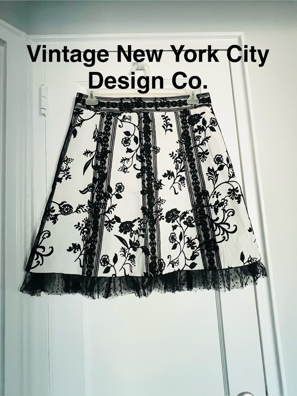 Vintage New York City Design Co. Skirt, Size 10